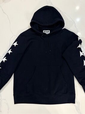 Golden Goose Blk Alighiero Star Collection sweatshirt w/ contrasting wht stars.